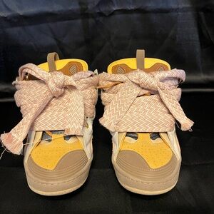 Lavish Men's Sneakers with Yellow and Brown